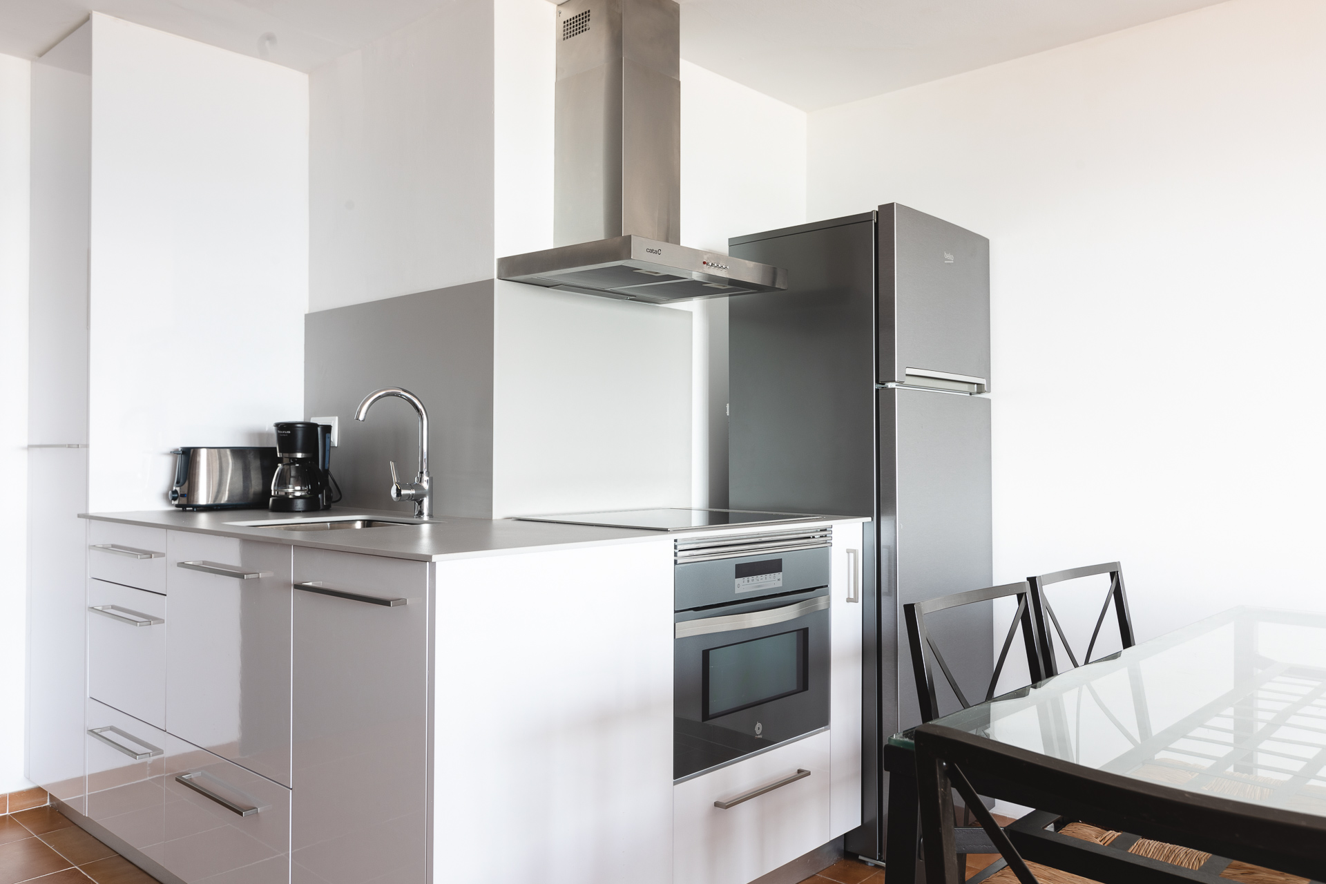 2 BEDROOMS