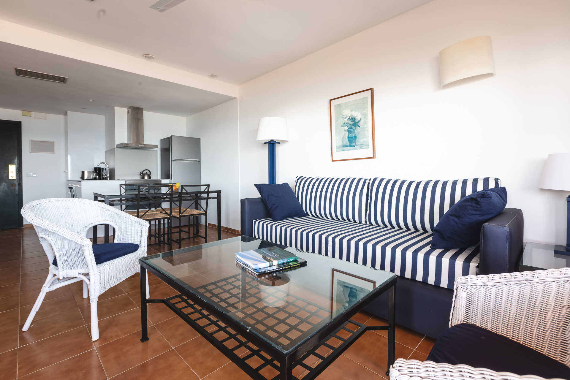 2 BEDROOMS